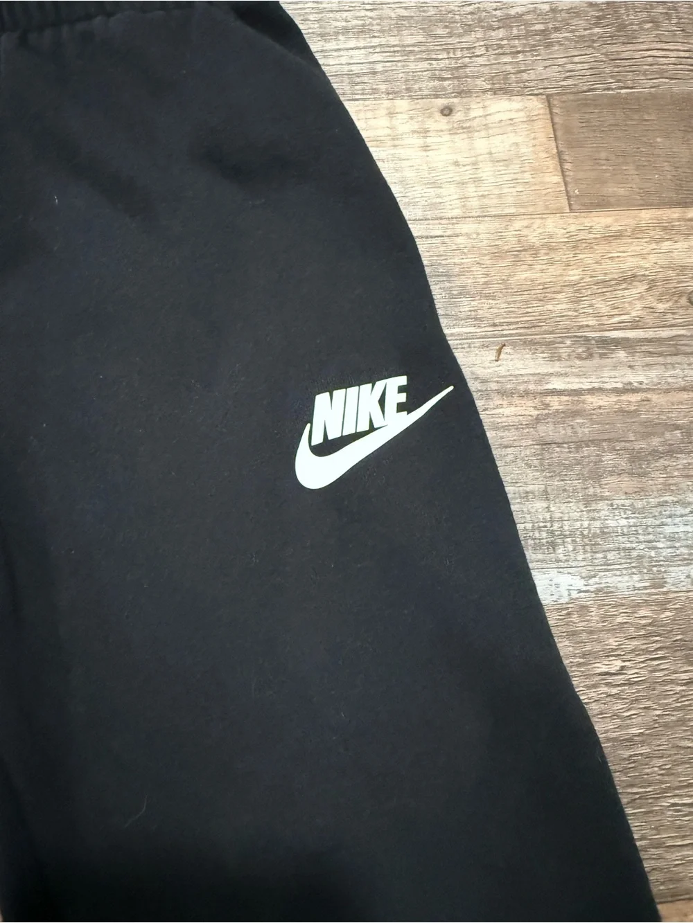Nike Kids Black Jogger Sweatpants with White Logo Size 5-6 (M)
